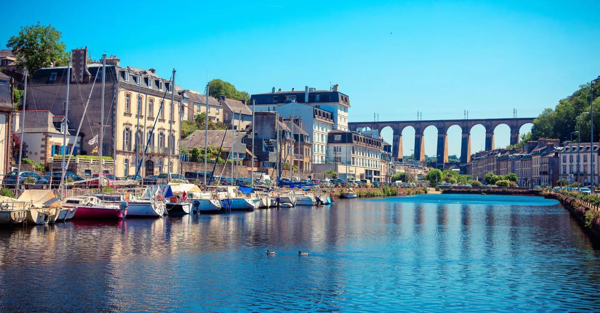 Splendide Manoir - Proche Plages - 4 Chambres - 3Sdb - 8 Pers - Wifi Plounerin